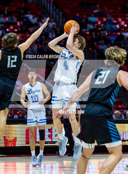 Thumbnail 2 in Layton vs. Farmington (UHSAA 6A Quarterfinal) photogallery.