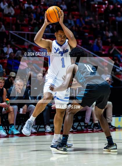 Thumbnail 2 in Layton vs. Farmington (UHSAA 6A Quarterfinal) photogallery.