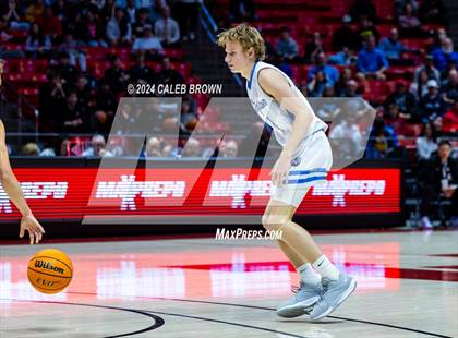 Thumbnail 2 in Layton vs. Farmington (UHSAA 6A Quarterfinal) photogallery.