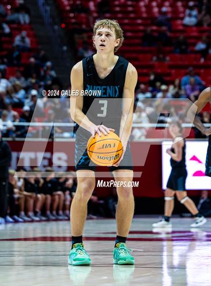 Thumbnail 1 in Layton vs. Farmington (UHSAA 6A Quarterfinal) photogallery.