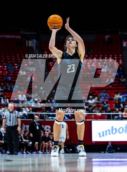 Thumbnail 1 in Layton vs. Farmington (UHSAA 6A Quarterfinal) photogallery.