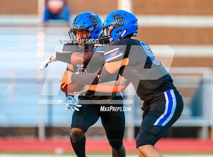 Thumbnail 1 in Norman @ Deer Creek photogallery.