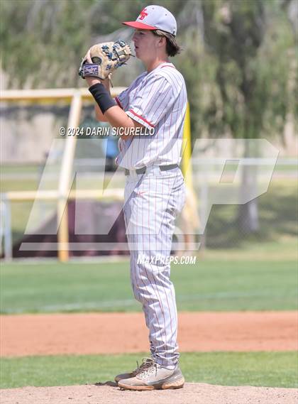 Thumbnail 2 in Williams Field vs Mountain Pointe (AIA 5A Round 1A Playoff) photogallery.
