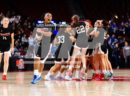 Thumbnail 3 in Millard North vs. Omaha Westside (NSAA Class A Quarterfinal) photogallery.