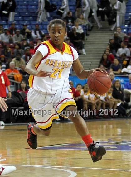 Thumbnail 2 in Berkeley vs. Mater Dei (CIF State D1 Final) photogallery.