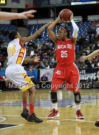 Thumbnail 2 in Berkeley vs. Mater Dei (CIF State D1 Final) photogallery.