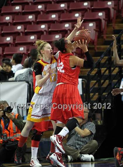 Thumbnail 2 in Berkeley vs. Mater Dei (CIF State D1 Final) photogallery.