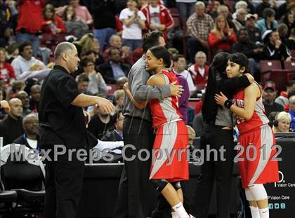 Thumbnail 2 in Berkeley vs. Mater Dei (CIF State D1 Final) photogallery.