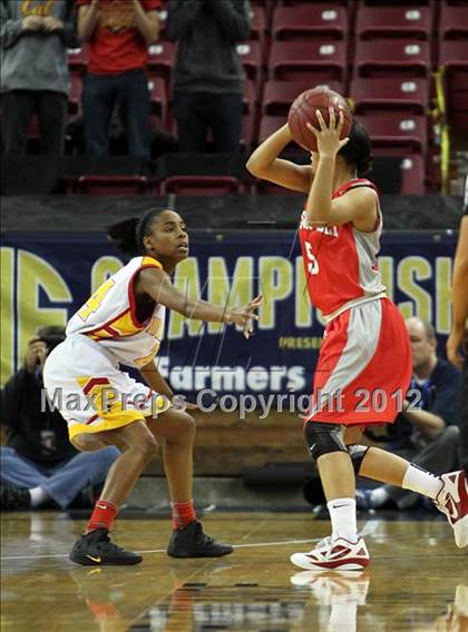 Thumbnail 3 in Berkeley vs. Mater Dei (CIF State D1 Final) photogallery.