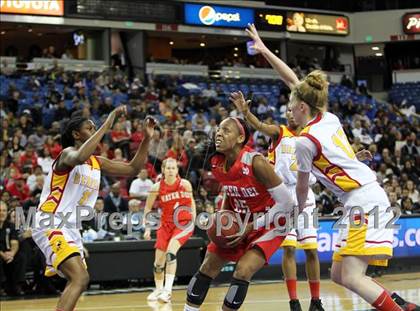 Thumbnail 3 in Berkeley vs. Mater Dei (CIF State D1 Final) photogallery.