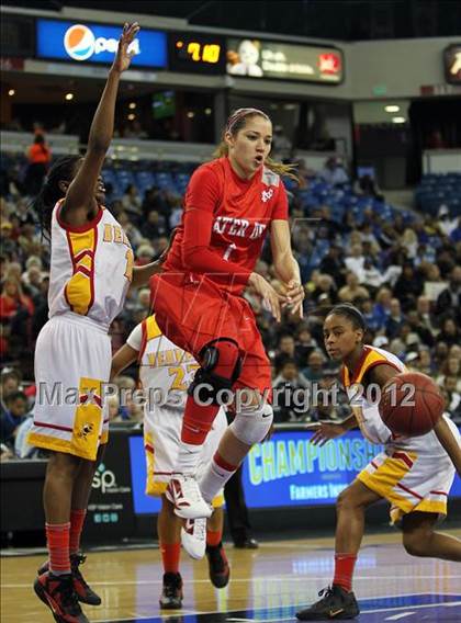 Thumbnail 3 in Berkeley vs. Mater Dei (CIF State D1 Final) photogallery.