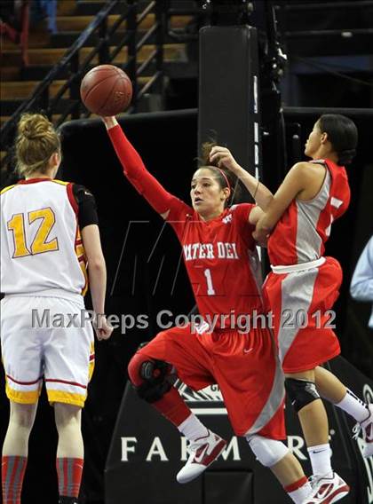 Thumbnail 2 in Berkeley vs. Mater Dei (CIF State D1 Final) photogallery.