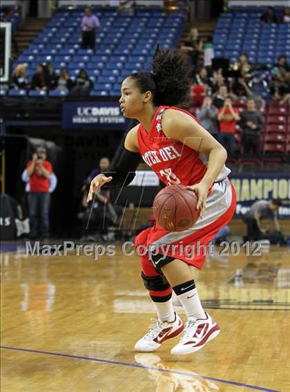 Thumbnail 2 in Berkeley vs. Mater Dei (CIF State D1 Final) photogallery.