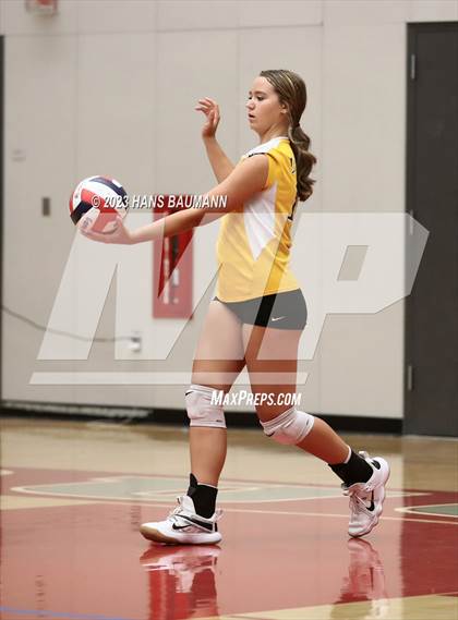 Thumbnail 1 in Truckee vs Lowry photogallery.