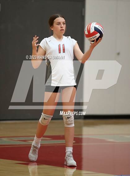 Thumbnail 3 in Truckee vs Lowry photogallery.