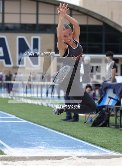 Thumbnail 1 in Mid-Penn Track and Field Championships photogallery.