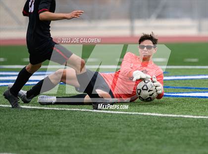 Thumbnail 2 in Lee vs Churchill photogallery.