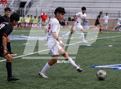 Thumbnail 3 in Lee vs Churchill photogallery.