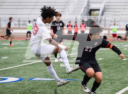 Thumbnail 2 in Lee vs Churchill photogallery.