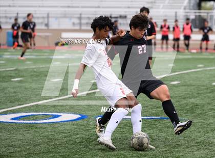 Thumbnail 1 in Lee vs Churchill photogallery.
