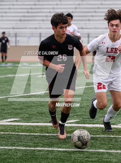 Thumbnail 1 in Lee vs Churchill photogallery.
