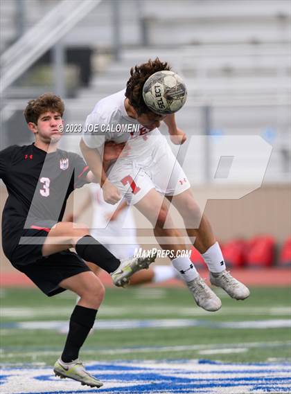 Thumbnail 3 in Lee vs Churchill photogallery.