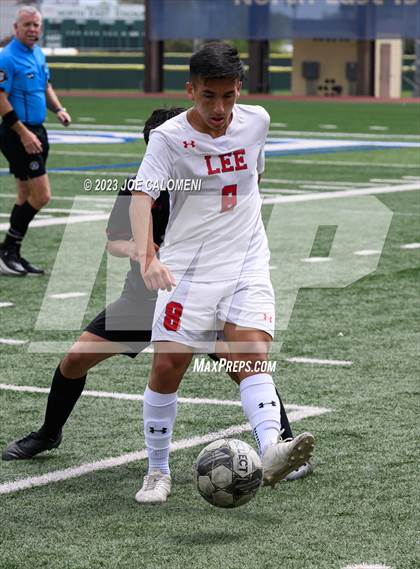 Thumbnail 2 in Lee vs Churchill photogallery.