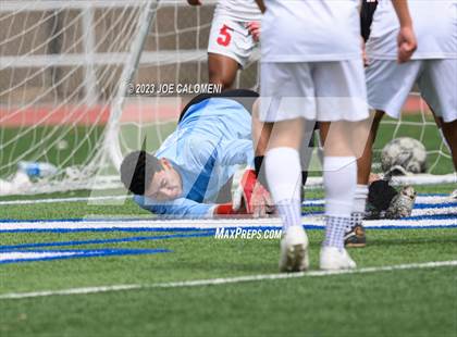 Thumbnail 1 in Lee vs Churchill photogallery.