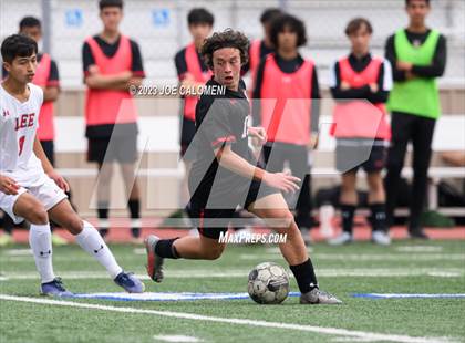 Thumbnail 3 in Lee vs Churchill photogallery.