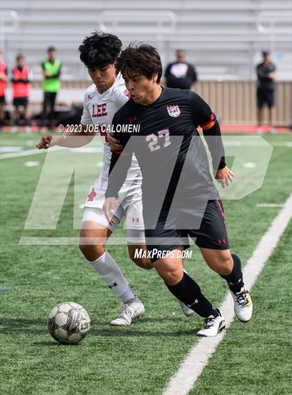 Thumbnail 3 in Lee vs Churchill photogallery.