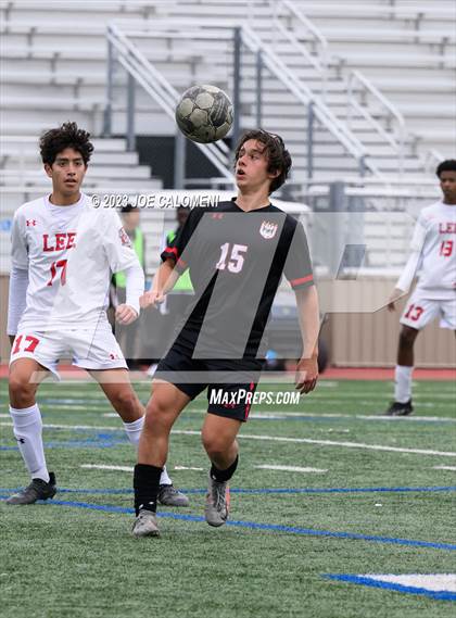 Thumbnail 3 in Lee vs Churchill photogallery.