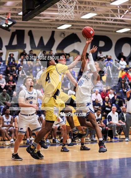 Thumbnail 2 in Potomac vs Western Branch (VHSL 6B Quarterfinal) photogallery.