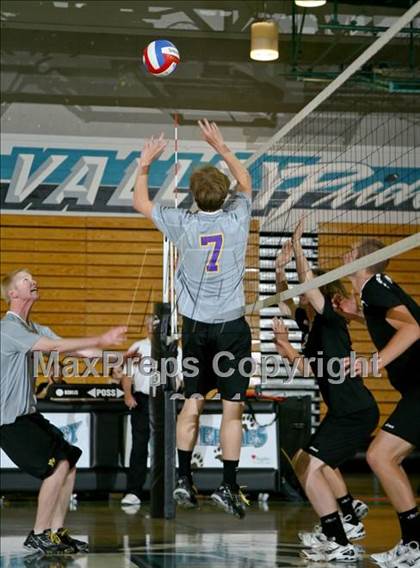 Thumbnail 2 in Amador Valley @ Deer Valley (CIF NCS D1 Semifinals) photogallery.