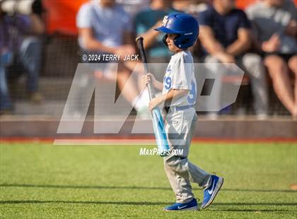 Thumbnail 1 in Santa Margarita @ Huntington Beach photogallery.