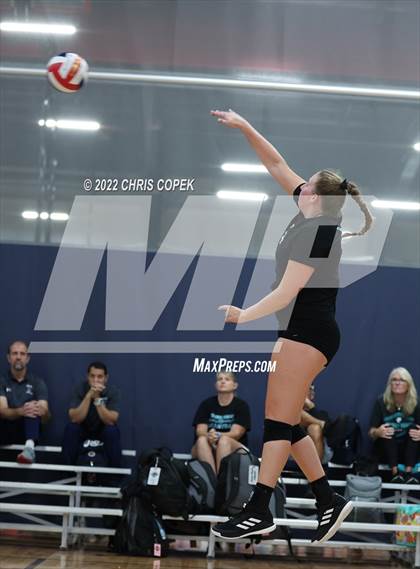Thumbnail 3 in Jensen Beach vs Canterbury (Nike Tournament of Champions) photogallery.