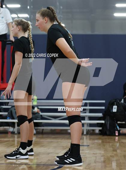 Thumbnail 1 in Jensen Beach vs Canterbury (Nike Tournament of Champions) photogallery.