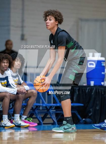 Thumbnail 2 in Northwood Temple Academy vs. Greenfield (Hoops and Dreams Showcase) photogallery.