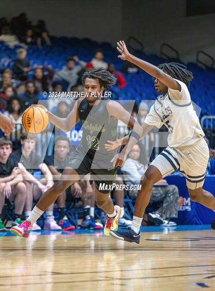Thumbnail 2 in Northwood Temple Academy vs. Greenfield (Hoops and Dreams Showcase) photogallery.