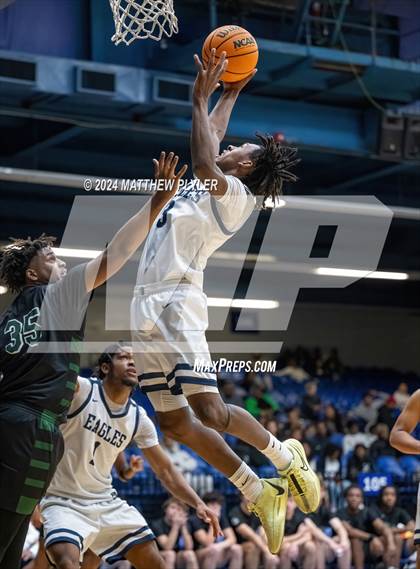 Thumbnail 3 in Northwood Temple Academy vs. Greenfield (Hoops and Dreams Showcase) photogallery.