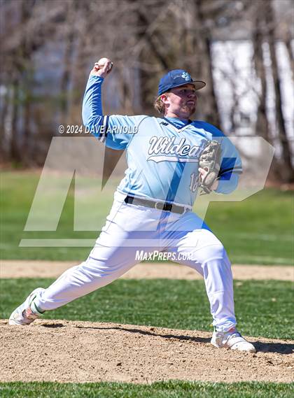 Thumbnail 1 in York @ Kennebunk (Scrimmage) photogallery.