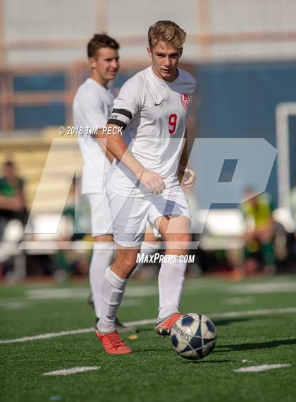 Thumbnail 2 in Kennedy vs. Redondo Union photogallery.