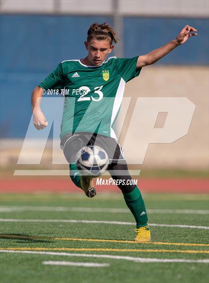 Thumbnail 3 in Kennedy vs. Redondo Union photogallery.