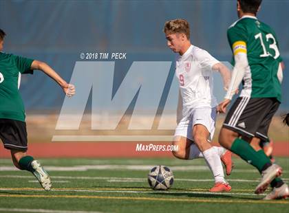Thumbnail 3 in Kennedy vs. Redondo Union photogallery.