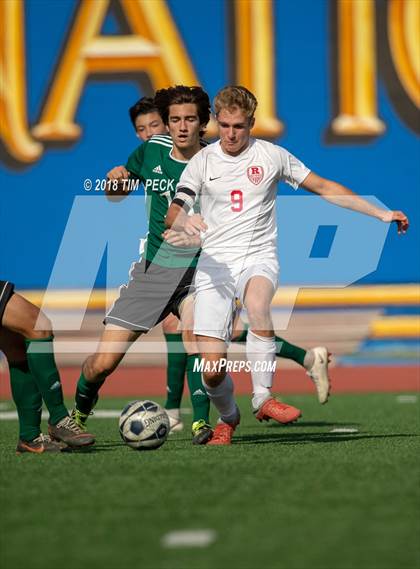 Thumbnail 2 in Kennedy vs. Redondo Union photogallery.