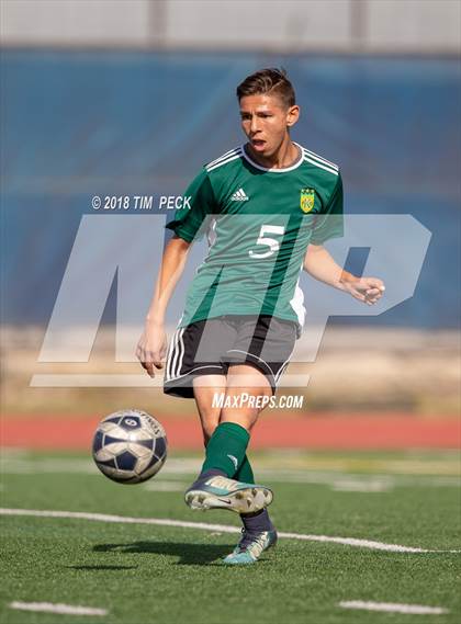 Thumbnail 1 in Kennedy vs. Redondo Union photogallery.
