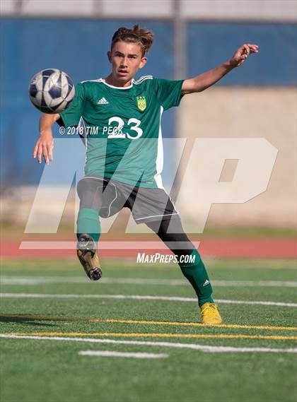 Thumbnail 1 in Kennedy vs. Redondo Union photogallery.