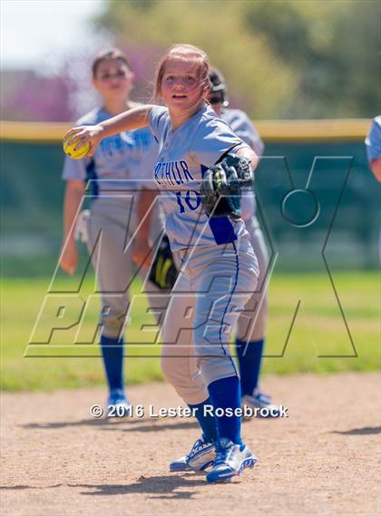 Thumbnail 1 in JV: MacArthur vs Madison JV photogallery.
