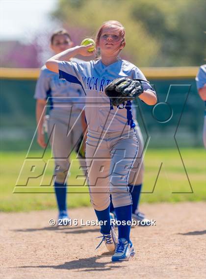 Thumbnail 2 in JV: MacArthur vs Madison JV photogallery.