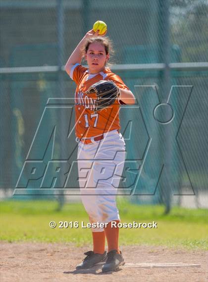 Thumbnail 2 in JV: MacArthur vs Madison JV photogallery.