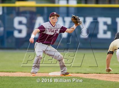 Thumbnail 1 in Corning-Painted Post vs Kingston (NYSPHSAA Class AA Regional Semifinal) photogallery.